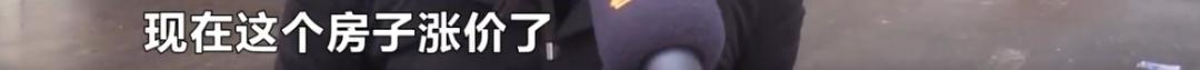 DƬ